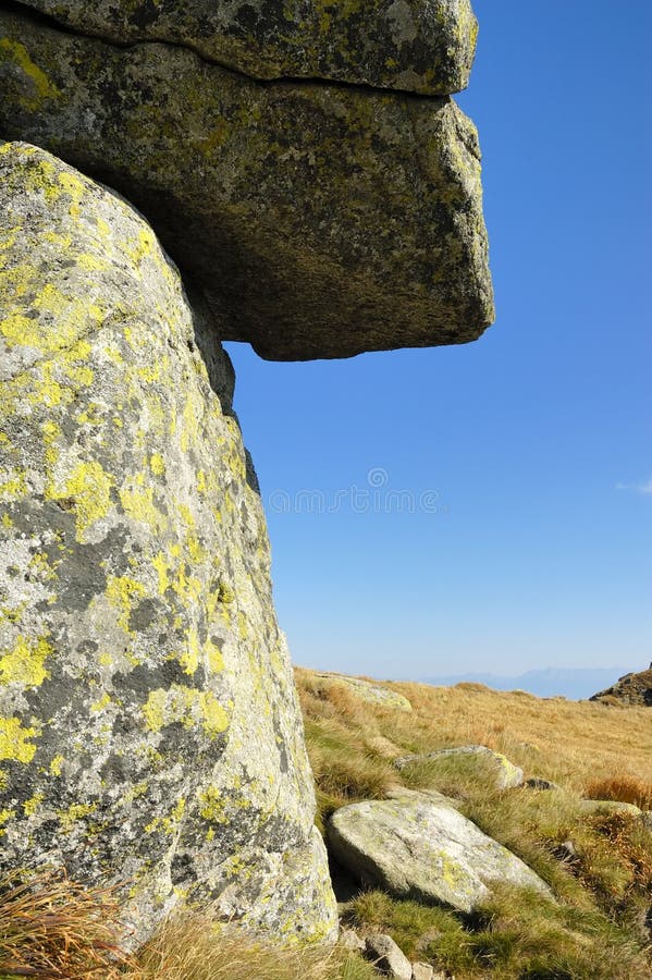 Obrovské kamene naukladané v Nízkych Tatrách