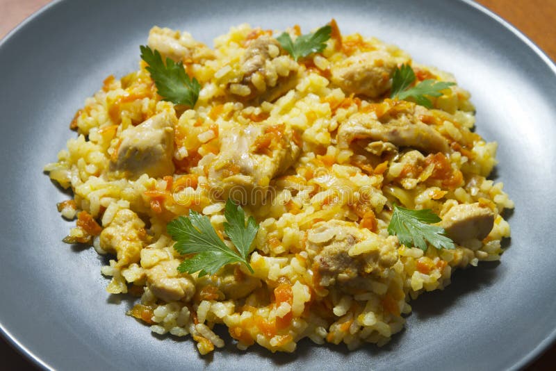 Huhn Risotto mit Curry stockbild. Bild von nahrung, appetitanregend ...