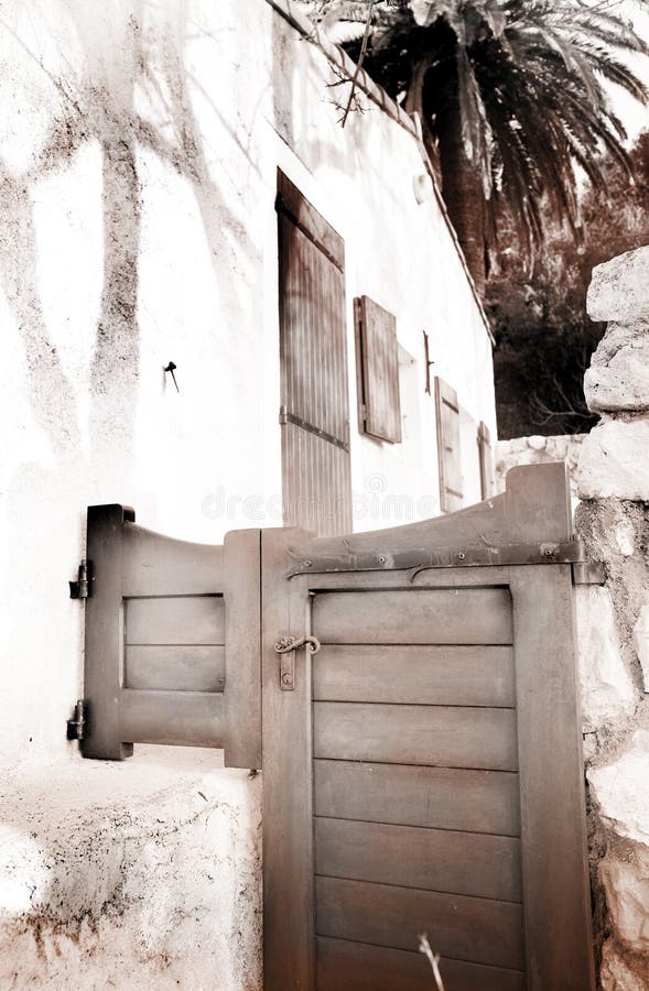 Huis in een vissersdorp stock foto