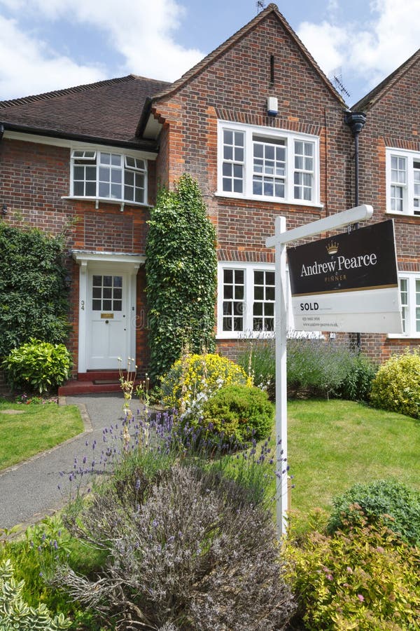 Huis van Londen verkocht teken stock foto's Huis van Londen verkocht teken stock foto's