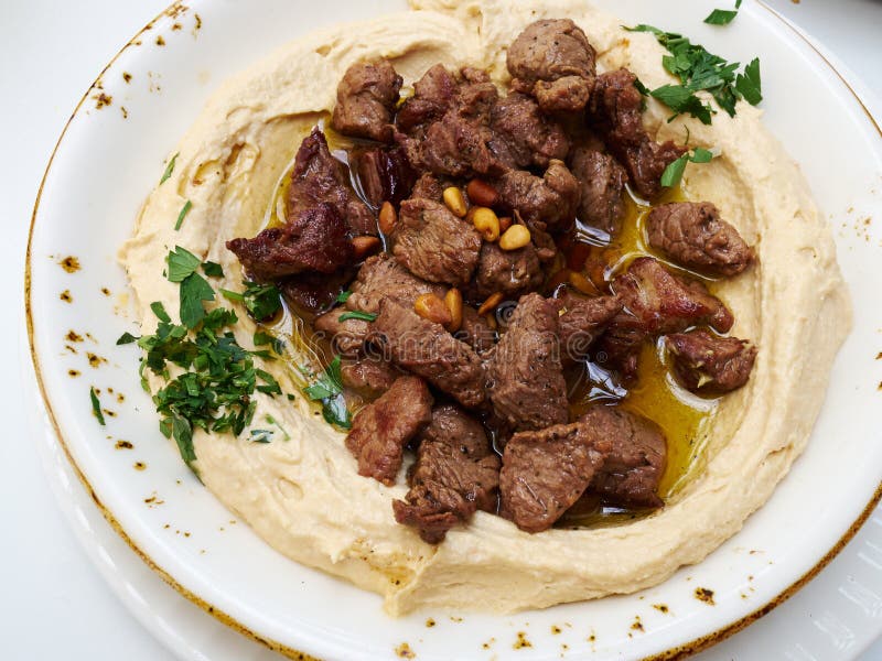 Hummus mit Lamm-Fleisch Mittlerer Osten Arabische Lebensmittel