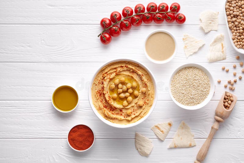 Hummus weganinu upadu chickpeas pasty tradycyjna Śródziemnomorska zdrowa przekąska zdjęcia royalty free Hummus weganinu upadu chickpeas pasty tradycyjna Śródziemnomorska zdrowa przekąska zdjęcia royalty free