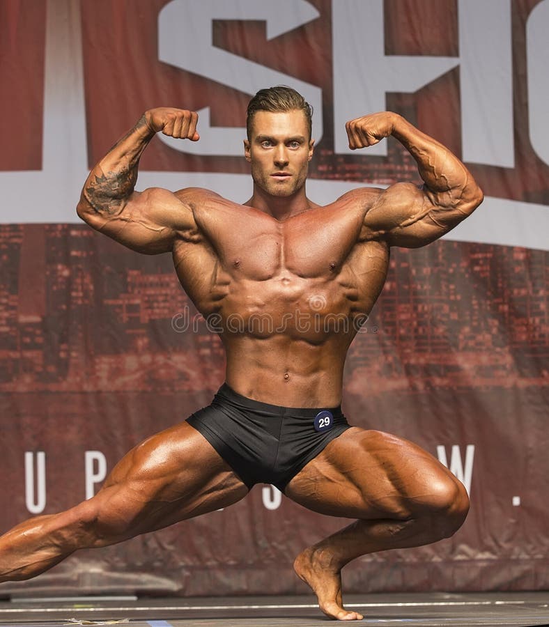 Hunky Canadian Bodybuilder Wins Toronto Title Editorial