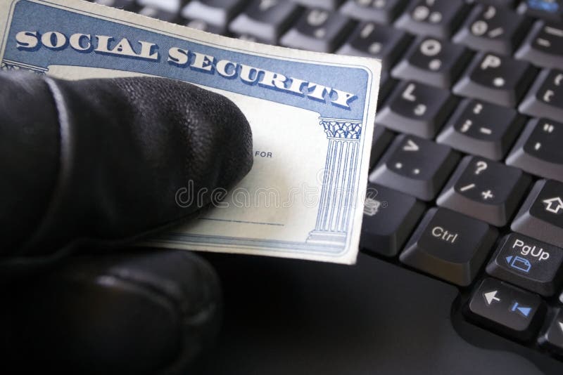 Hurto de identidad y tarjeta de Seguridad Social