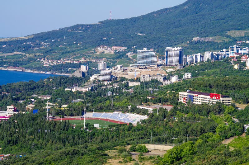Hurzuf crimea ιούνιος 2018 : προβολή της πόλης και της μαύρης θάλασσας στοκ εικόνα