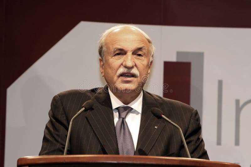 Husnu Ozyegin editorial photo. Image of executive, finance - 22855156