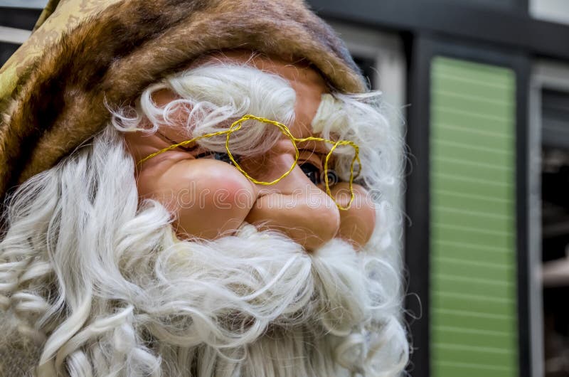 Huvud av skäggiga Santa Claus fotografering för bildbyråer Huvud av skäggiga Santa Claus fotografering för bildbyråer