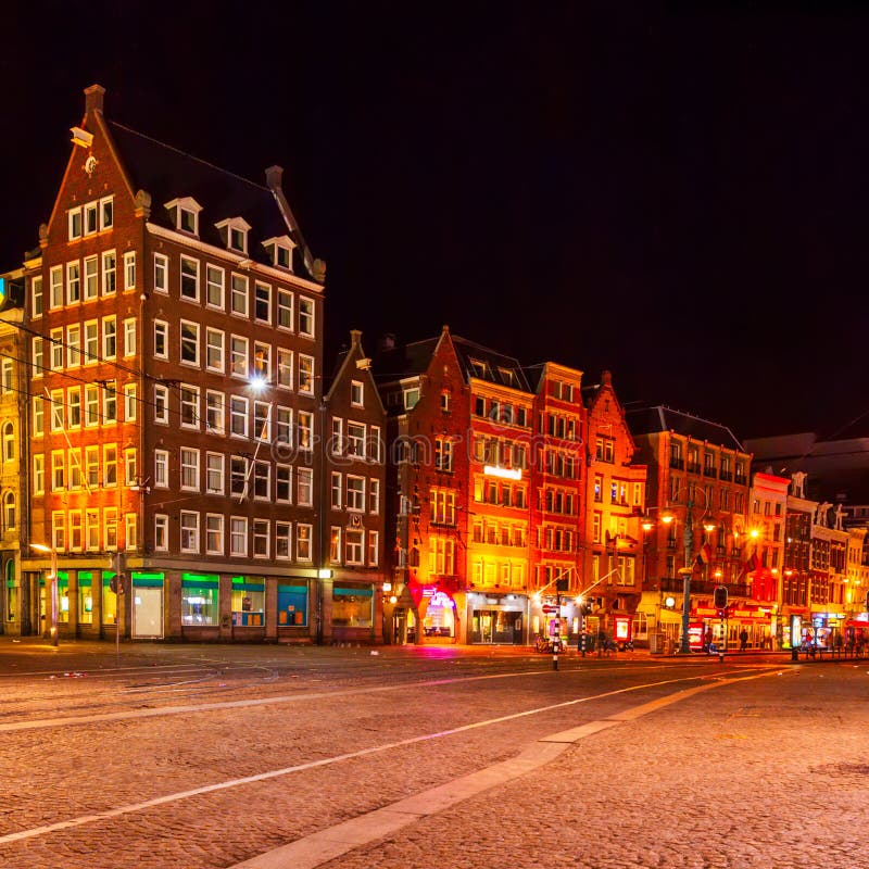 Huvudgata Damrak, Amsterdam fotografering för bildbyråer Huvudgata Damrak, Amsterdam fotografering för bildbyråer