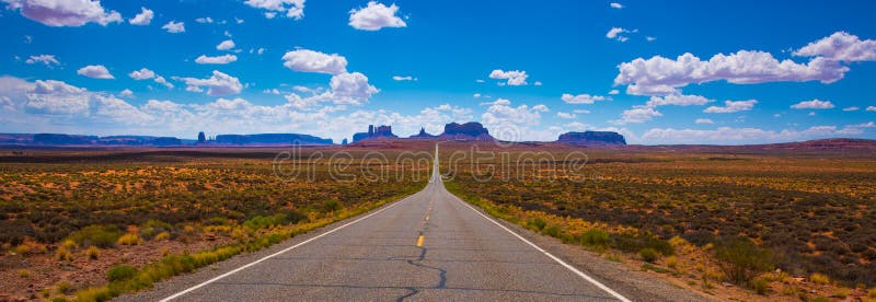 Hwy 163 toward Monument Vally Forrest Gump Point