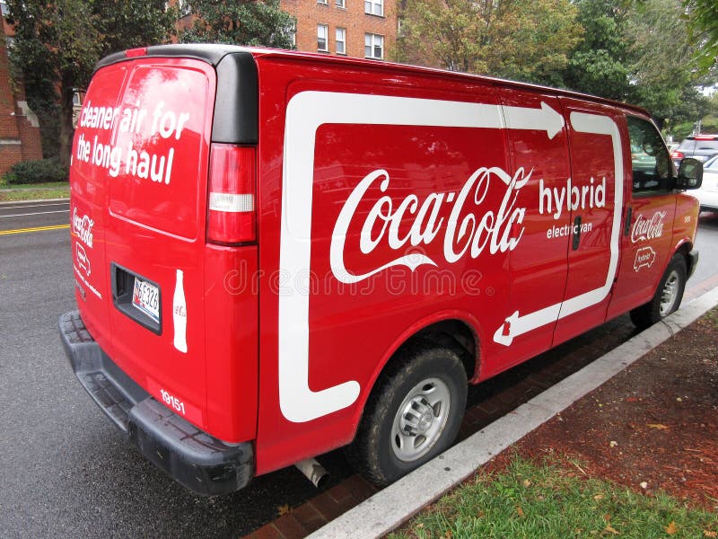 Hybrid- Coca Cola Van royaltyfria bilder