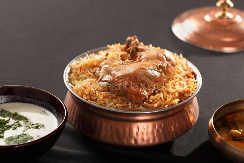 Hyderabadi Biryani - un pollo o un cordero popular basó Biryani fotografía de archivo libre de regalías Hyderabadi Biryani - un pollo o un cordero popular basó Biryani fotografía de archivo libre de regalías