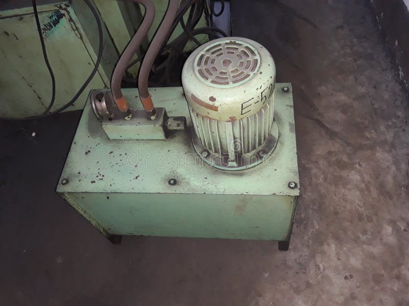Hydraulic pump stock photo. Image of motor, fitting 158398950