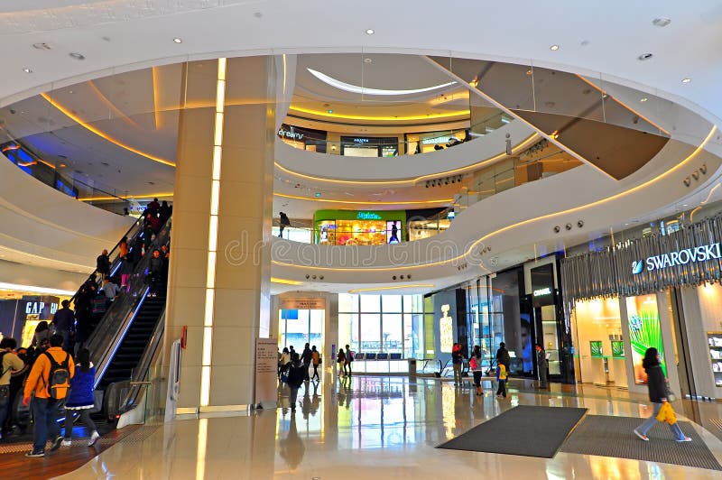 Hysan förlägger shoppinggallerien, Hong Kong royaltyfri foto Hysan förlägger shoppinggallerien, Hong Kong royaltyfri foto