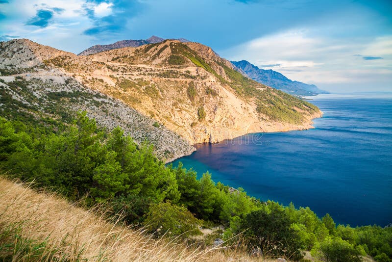 Härlig Dalmatian kust, Makarska Riviera arkivfoto Härlig Dalmatian kust, Makarska Riviera arkivfoto