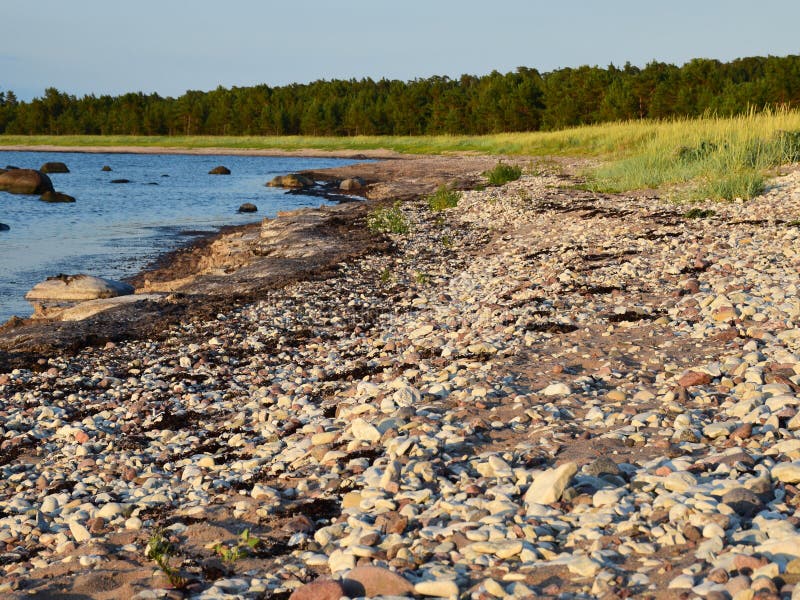 Härlig solnedgång på stranden och havet, royaltyfri fotografi Härlig solnedgång på stranden och havet, royaltyfri fotografi