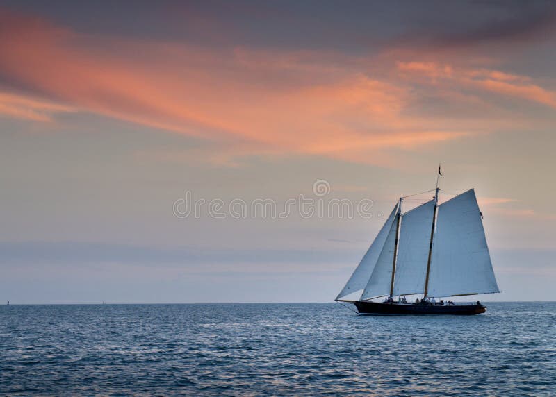 Härlig solnedgång över havvattnet av Key West Florida arkivbild Härlig solnedgång över havvattnet av Key West Florida arkivbild