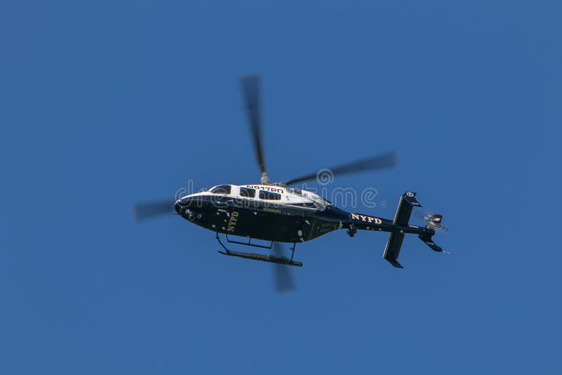 Hélicoptère de NYPD photo stock Hélicoptère de NYPD photo stock