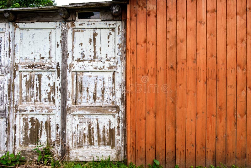 Hölzerne Wand der alten Schale lizenzfreie stockfotos Hölzerne Wand der alten Schale lizenzfreie stockfotos