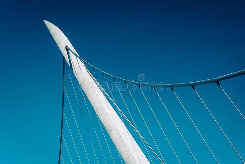 I dettagli architettonici del porto guidano il ponte pedonale nella S fotografia stock libera da diritti I dettagli architettonici del porto guidano il ponte pedonale nella S fotografia stock libera da diritti