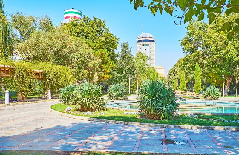 I Koudak parkera av Isfahan, Iran arkivfoto I Koudak parkera av Isfahan, Iran arkivfoto