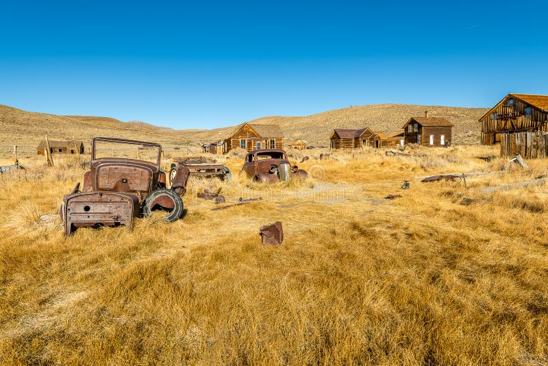 I resti di Bodie Ghost Town. Bodie è una città fantasma nella California che caratterizza uno stabilimento abbandonato con i vecchi veicoli, automobili e macchinario