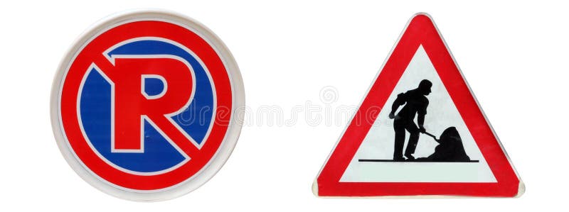 I segnali stradali, non parcheggiano qui & etichette in costruzione fotografia stock libera da diritti I segnali stradali, non parcheggiano qui & etichette in costruzione fotografia stock libera da diritti