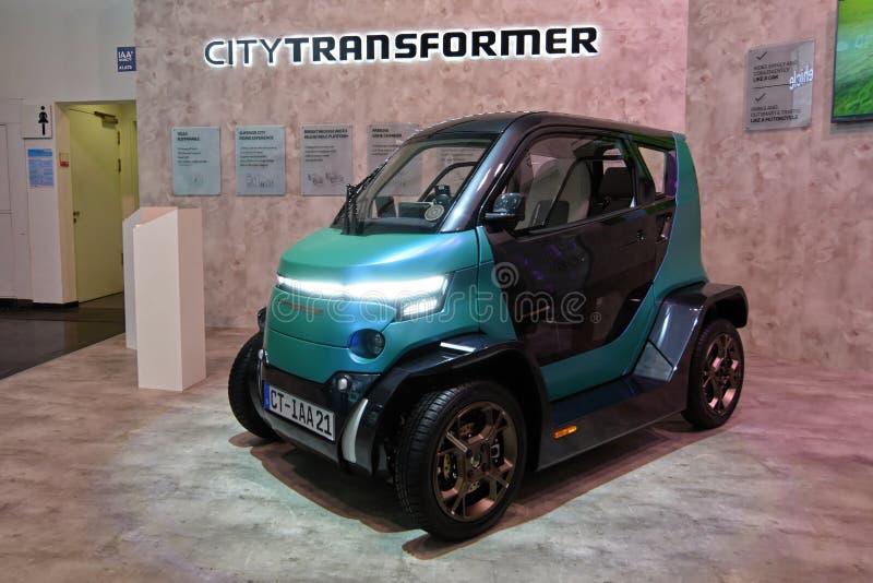 City Transformer CT-1 : une micro-voiture électrique pliable pour