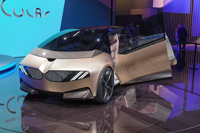 IAA Mobility 2021 - BMW i vision circular concept car