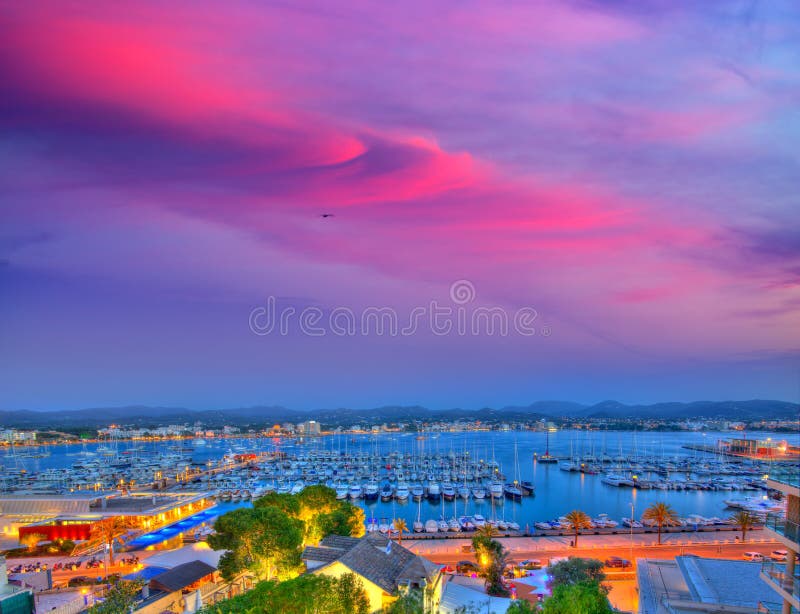 Ibizasan Antonio Abad Sant Antoni Portmany zonsondergang royalty-vrije stock foto Ibizasan Antonio Abad Sant Antoni Portmany zonsondergang royalty-vrije stock foto