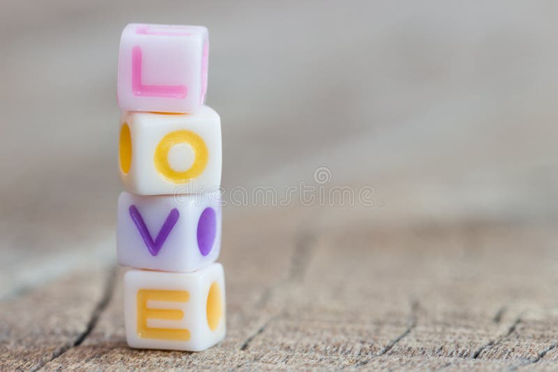 Icône de symbole d'amour sur le bois photo stock Icône de symbole d'amour sur le bois photo stock