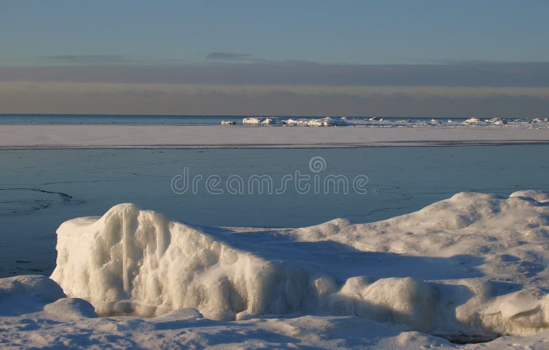 Ice banks on the sea shore