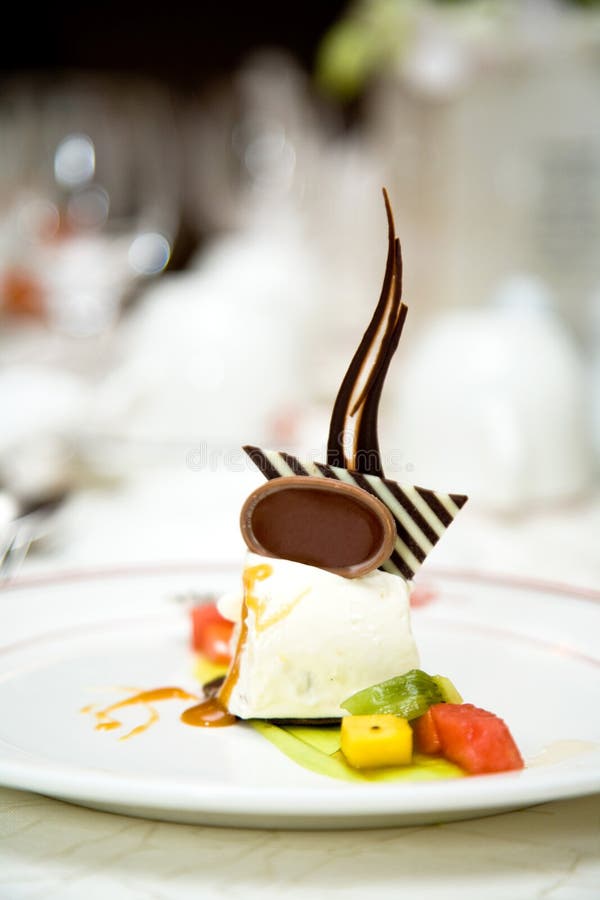 Ice Cream Dessert Served With Fruits Picture. Image 8148710