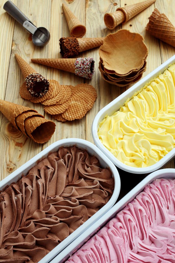 Colorful ice cream tray Stock Photo by ©Fotoember 71941187