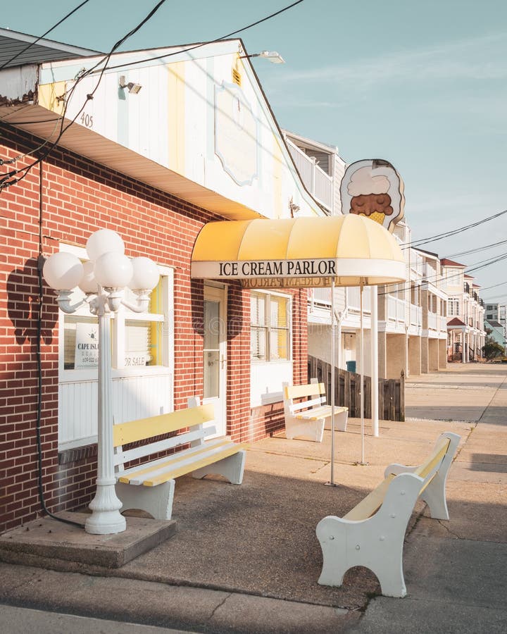 Ice Cream Parlor in Wildwood, New Jersey Editorial Photo Image of