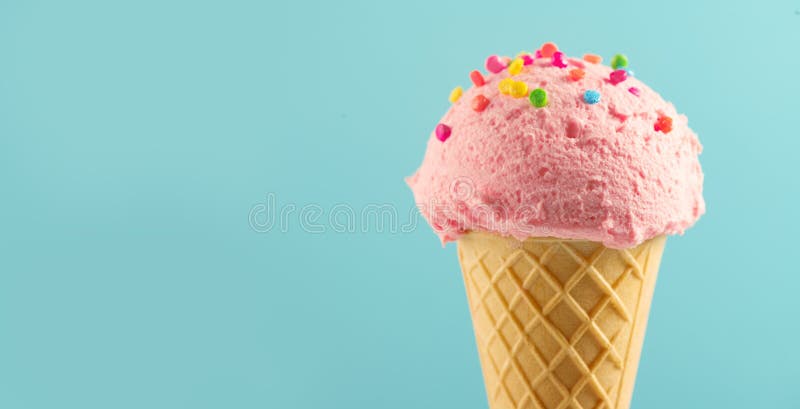 Ice cream. Strawberry img