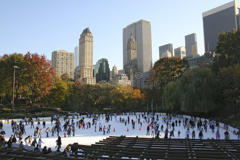 Ice Skating in Central Park Editorial Photo Image of city, circle