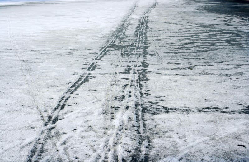 Ice Track Picture. Image 4818308