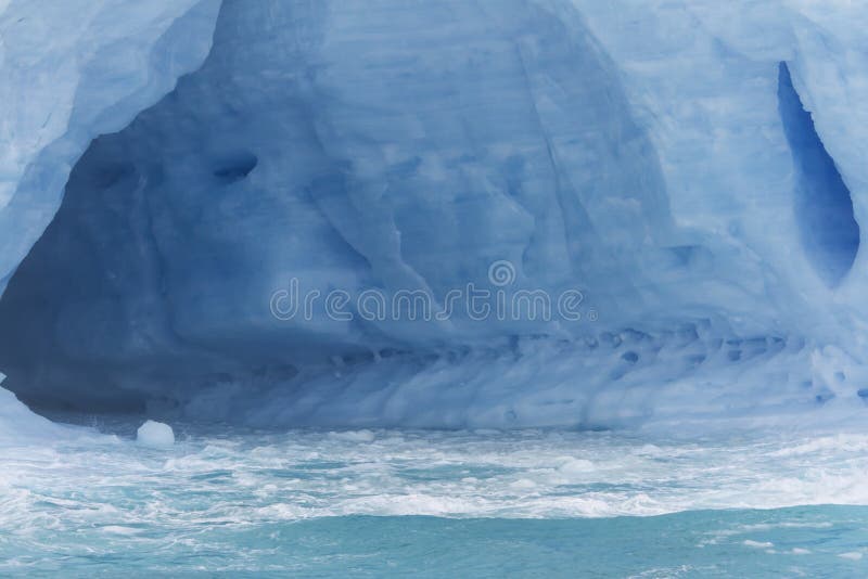 Iceberg glaciale interno