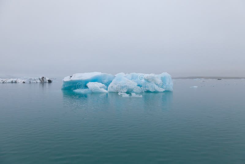 Ledovec laguna Jökulsárlón na jih z island.