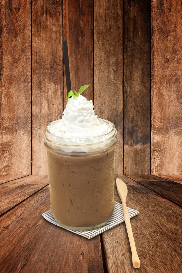 176 Iced Chocolate Whipping Cream Stock Photos Free & RoyaltyFree