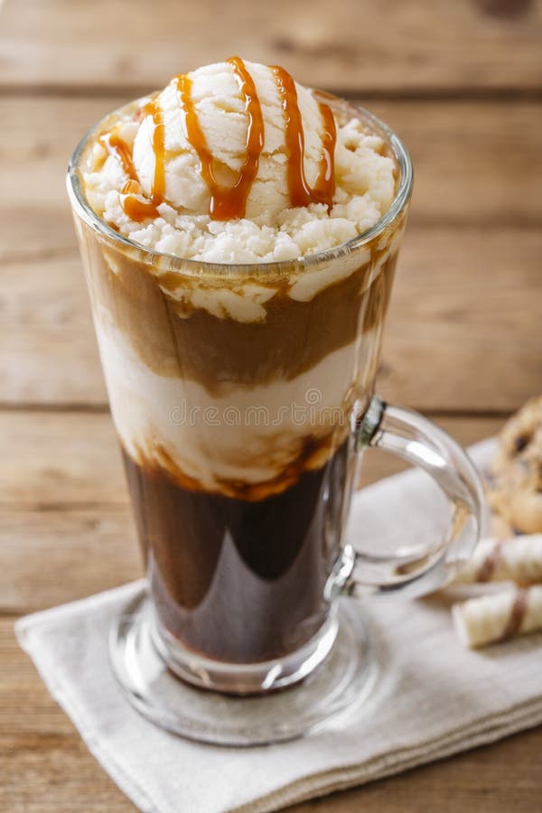 https://thumbs.dreamstime.com/b/iced-coffee-milk-caramel-ice-cream-52464241.jpg