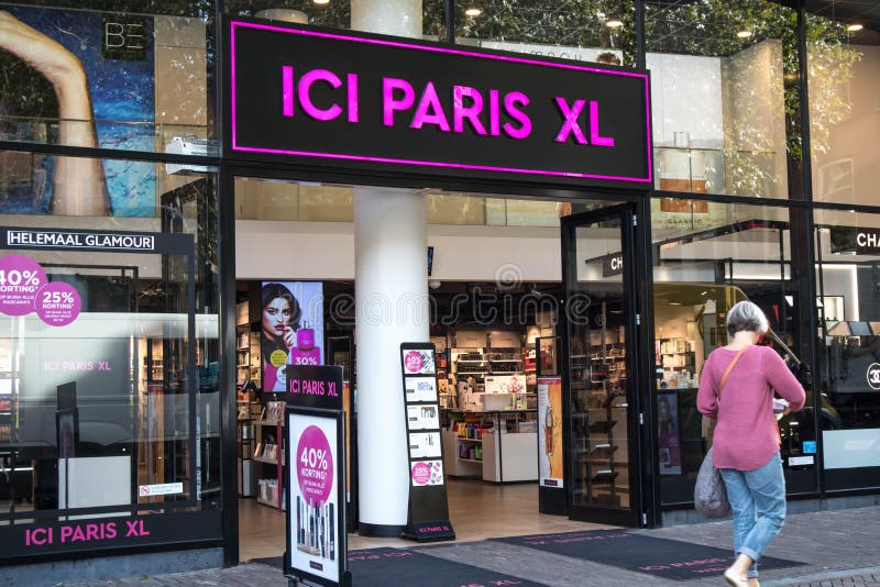 Stemmen Gemengd bellen ICI Paris XL Cosmetics Store Shop Editorial Image - Image of company,  makeup: 184756060