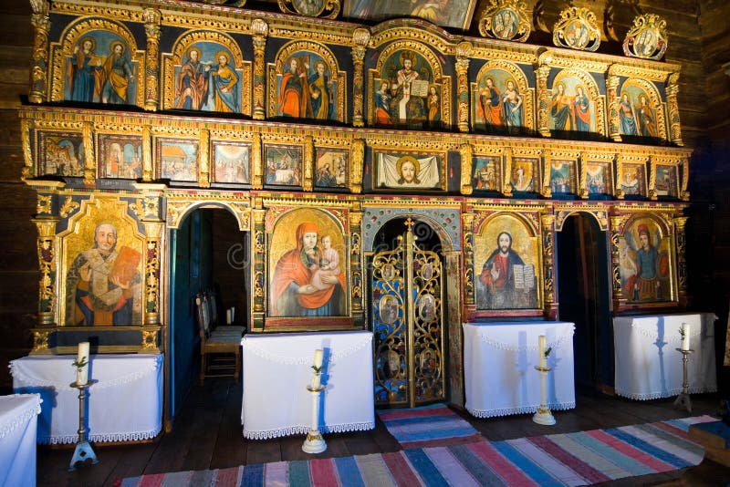 Ikonostas ve slovenském pravoslavném chrámu