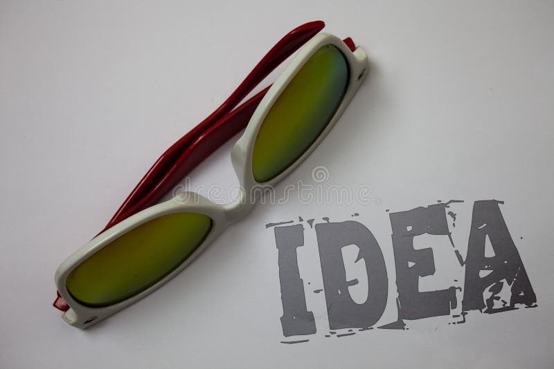 Idea del texto de la escritura Concepto que significa el wh de pensamiento innovador creativo de los mensajes de las ideas del Gr imagen de archivo libre de regalías Idea del texto de la escritura Concepto que significa el wh de pensamiento innovador creativo de los mensajes de las ideas del Gr imagen de archivo libre de regalías