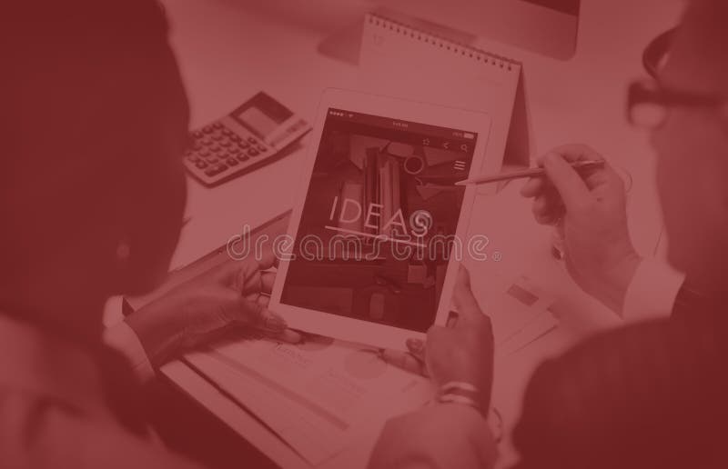 Ideen, die kreatives Auftrag-Gedanken-Konzept denken lizenzfreie stockbilder Ideen, die kreatives Auftrag-Gedanken-Konzept denken lizenzfreie stockbilder