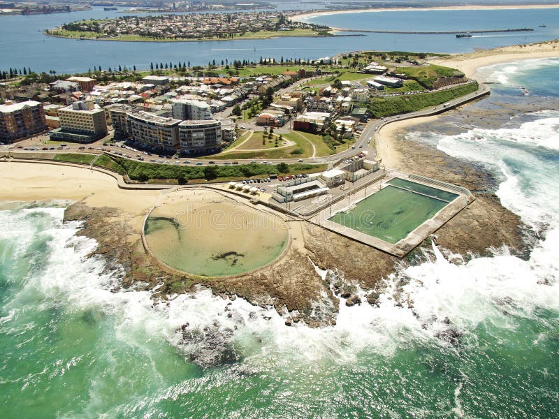Ideia aérea do litoral de Newcastle fotografia de stock royalty free