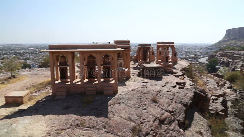 Ideia de ângulo alto da arquitetura da cidade de Jodhpur do templo de Jaswant Thada