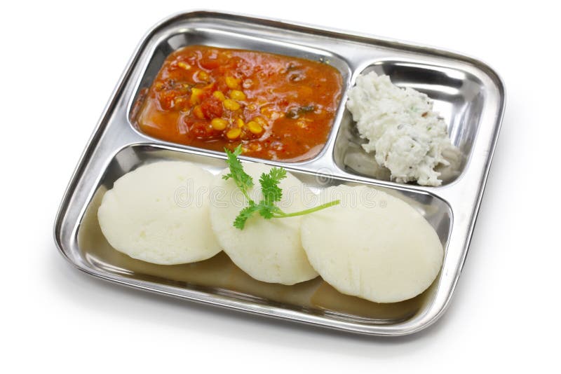 Idli, sambar en kokosnoot stock afbeelding Idli, sambar en kokosnoot stock afbeelding