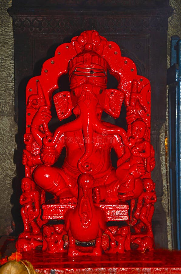 Idole de Lord Ganesha, temple de Nageshwar, Pune, maharashtra photographie stock libre de droits Idole de Lord Ganesha, temple de Nageshwar, Pune, maharashtra photographie stock libre de droits