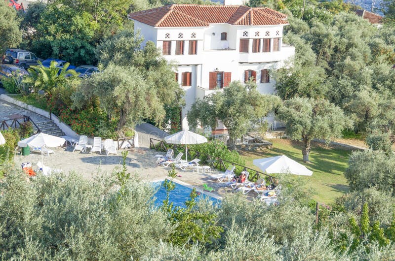 Idyllic vacations.Houses with view to the sea in Horto village. Greece